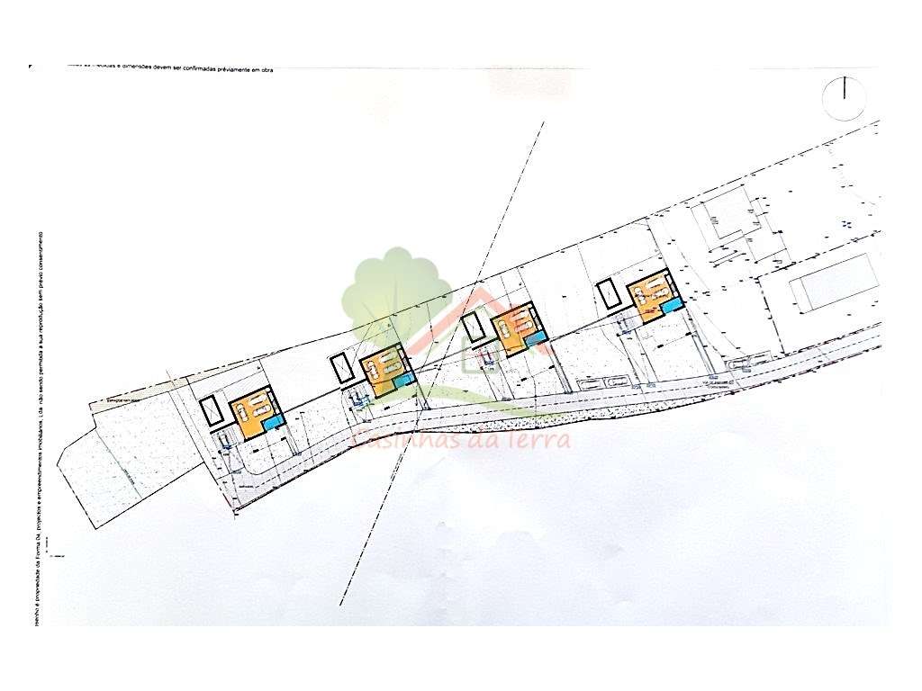 Terreno urbano para construção de 4 moradias com PIP - Grande imagem: 4/16