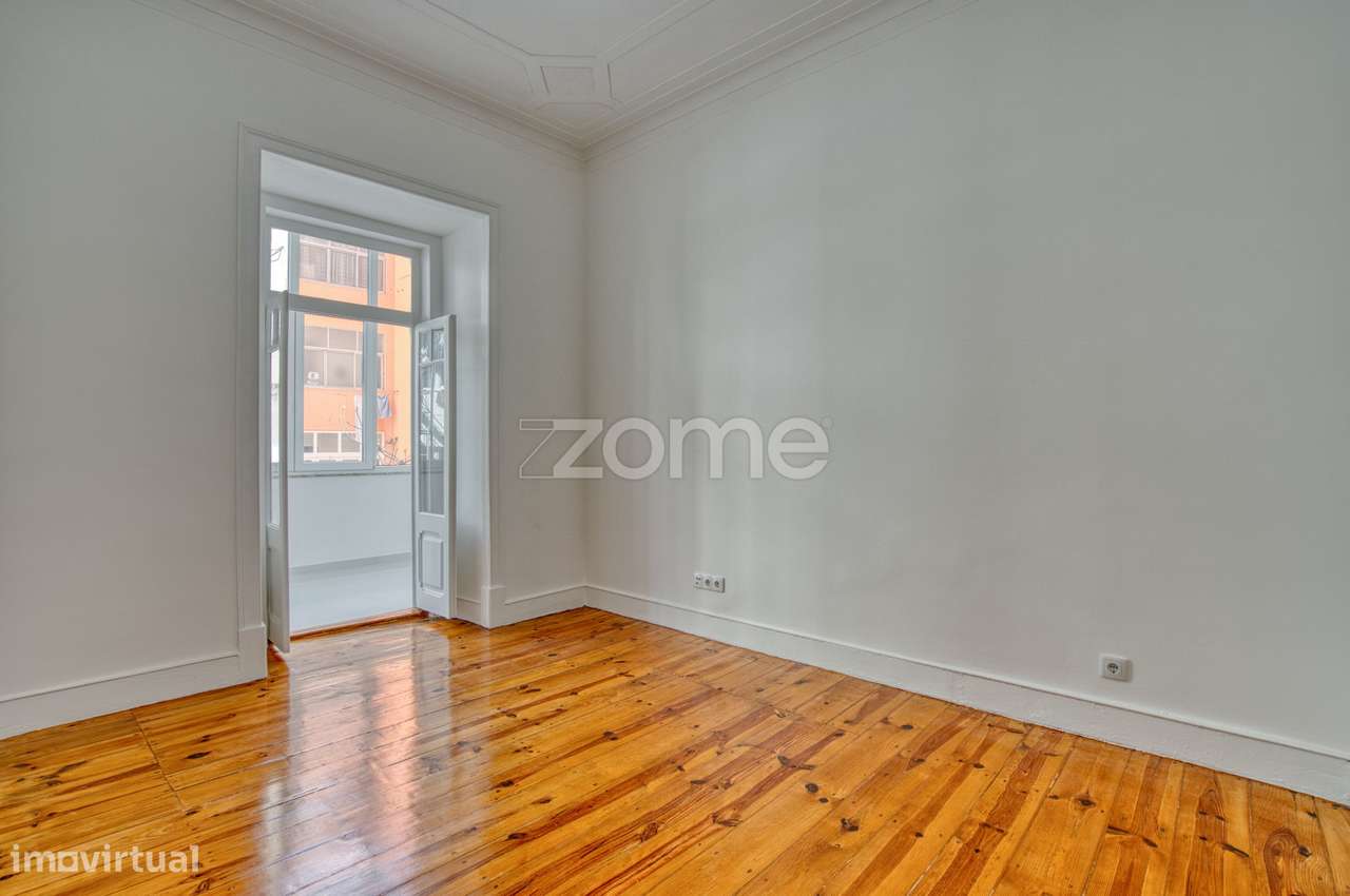 Apartamento T3 Remodelado |Penha de França-9