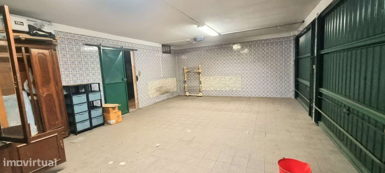 T4 com garagem Individual Rua Dom Afonso Henriques-13