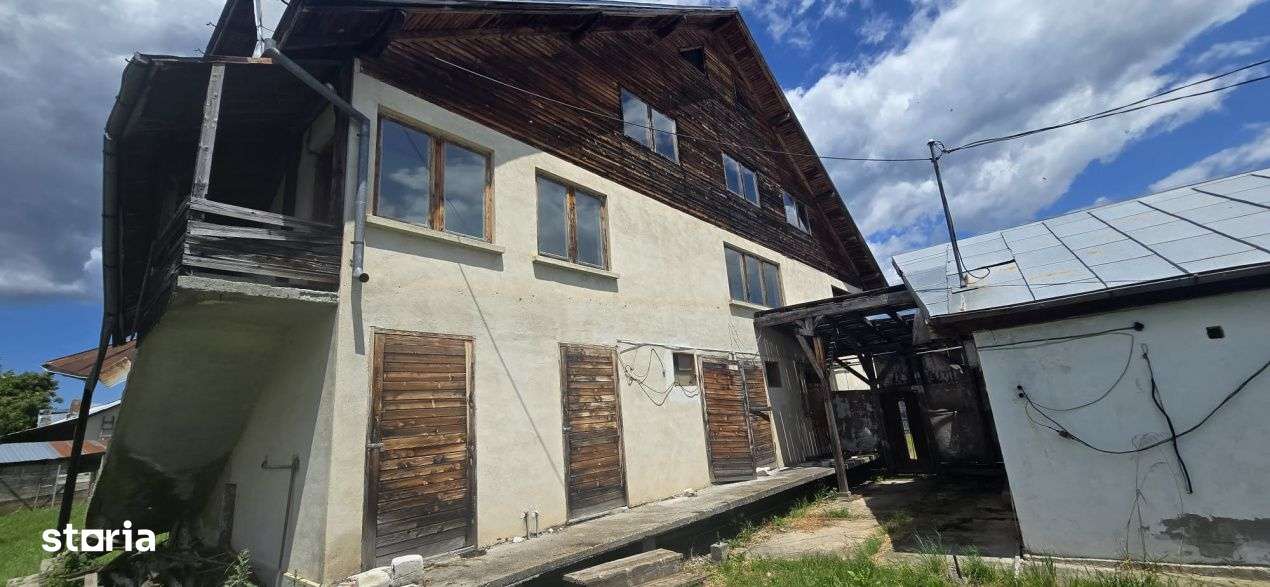 Brebu, Prahova,teren 2232mp + doua constructii in suprafata de 382mp,-8