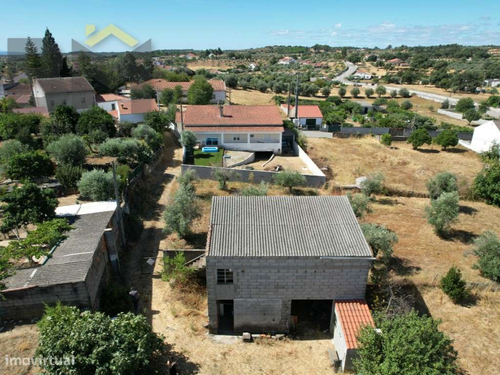 Quinta Rústica para Venda em Aldeia da Mata - 5533 m² - Grande imagem: 5/22