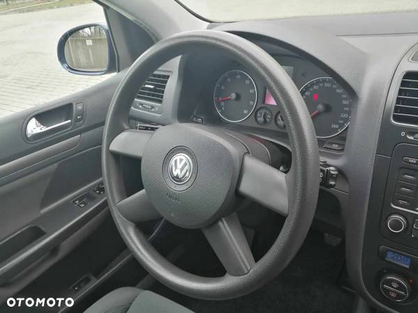 Volkswagen Golf 1.6 Comfortline - 15