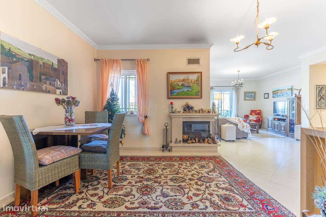 Moradia, 240 m², Seixal, Arrentela e Aldeia de Paio Pires - Grande imagem: 4/43