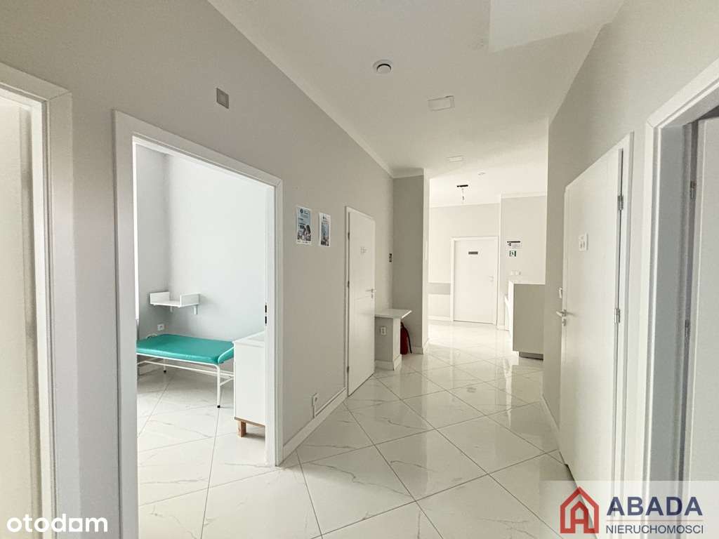 Wykończony lokal | 6 gabinetów | Parter | Witryna - Pełny obrazek: 1/19