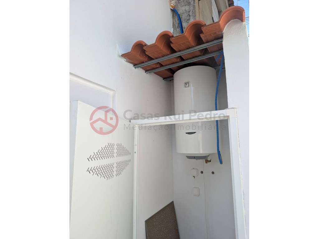 Moradia T1+1 a estrear com logradouro em Aldeia de Paio Pires, Seixal-26