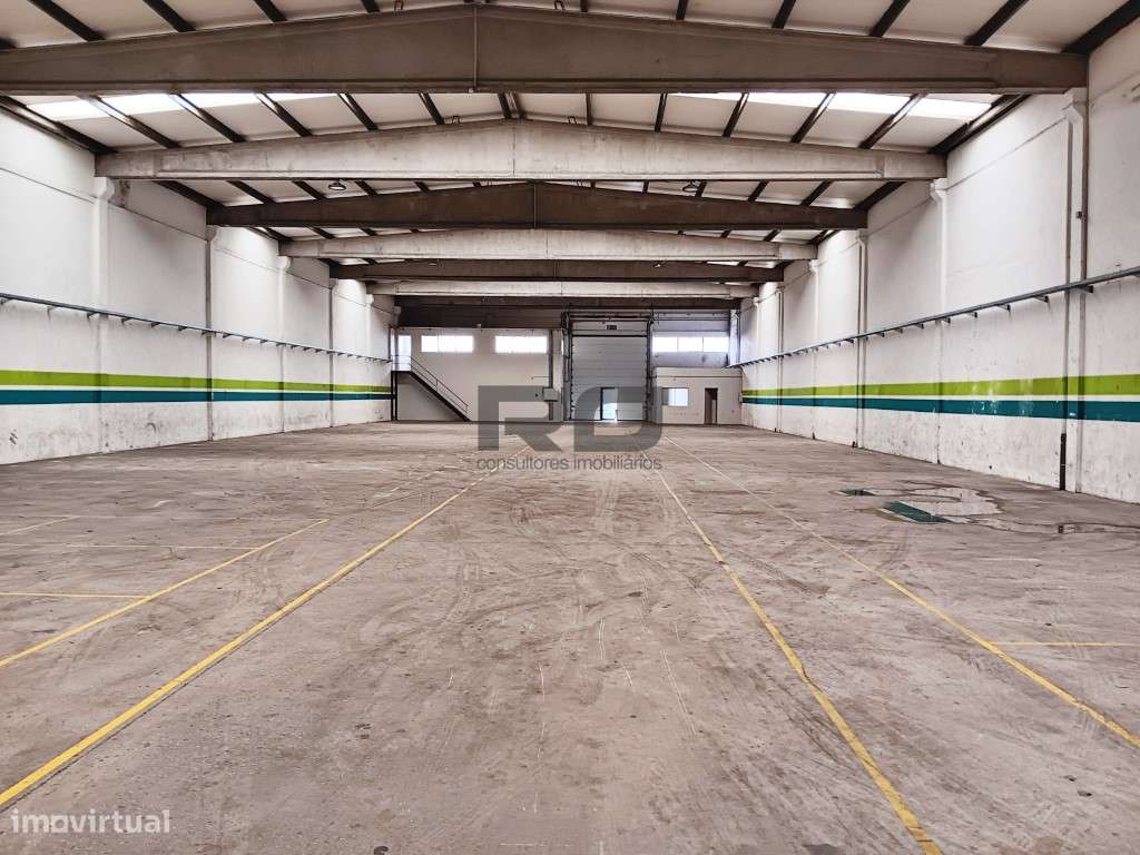 Armazém na Zona Industrial da Maia - Grande imagem: 4/8