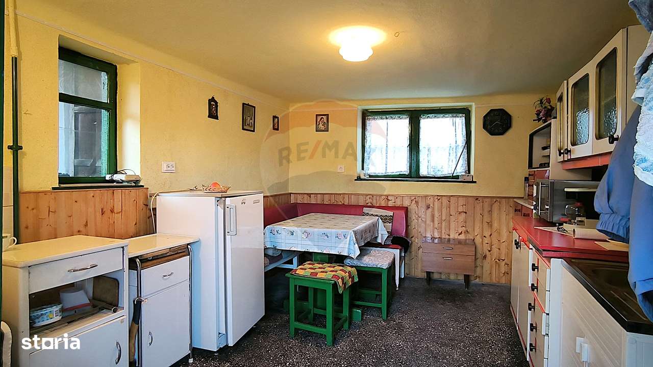 Casă / Vilă cu 4 camere de vânzare-17