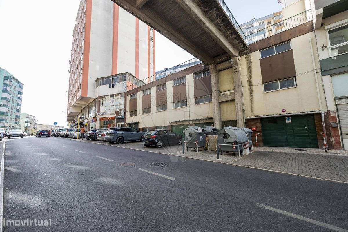 Garagem  para arrendamento - Grande imagem: 3/5