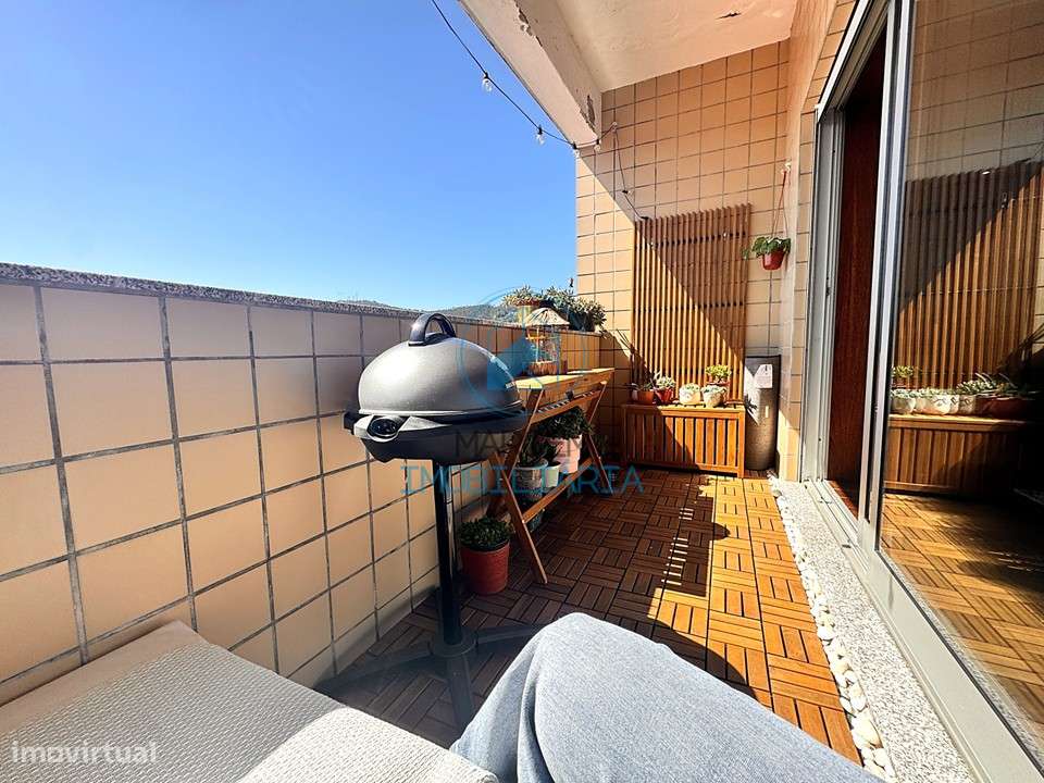 T2 com 2 varandas e garagem | Centro Famalicão-29