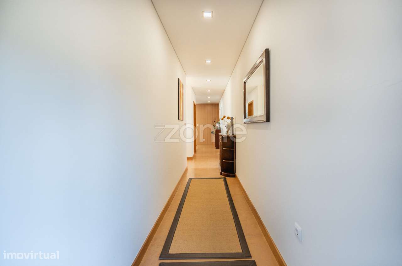 Moradia T4 com piscina | Esposende-10