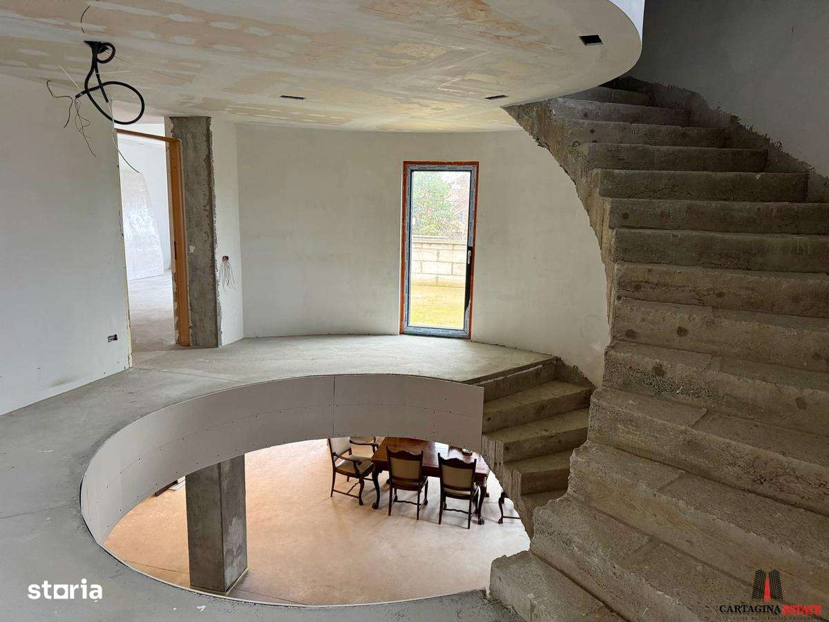 Vila S+P+1+M  Pipera Central  Drumul Potcoavei  comision 0-7