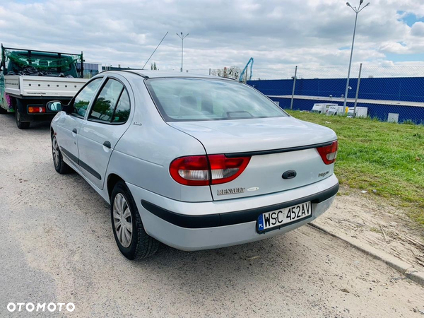 Renault Megane 1.4 16V Authentique - 6