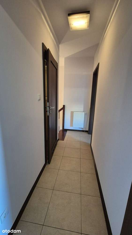 dwupoziomowe z ogródkiem i garażem na Plewiskach-7