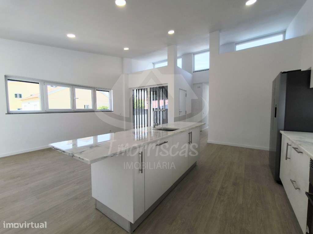 Moradia térrea V3 com piscina e excelente localização no Alto do Ín...-18