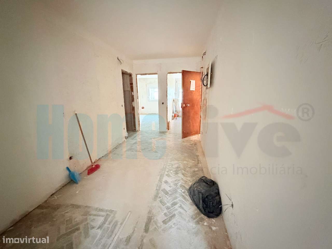 Apartamento T3 Remodelado | Centro de Moscavide-9