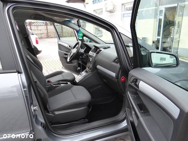 Opel Zafira 1.8 Sport EasyTronic - 26