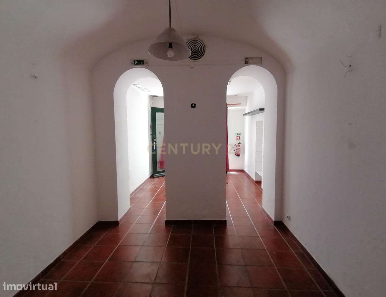 Espaço para arrendamento destinado a comercio e serviços, Évora - Grande imagem: 4/9