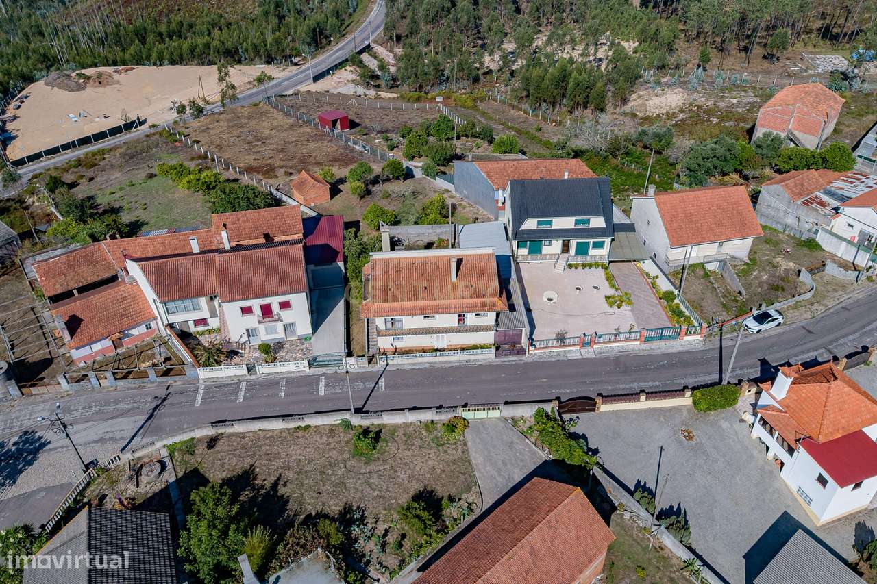 Moradia T5 em Memória – Colmeias-1