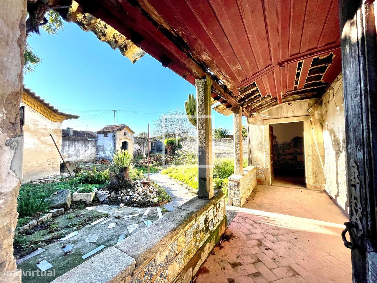 Moradia para Restaurar >=T10 Venda em Cacia,Aveiro - Grande imagem: 4/44