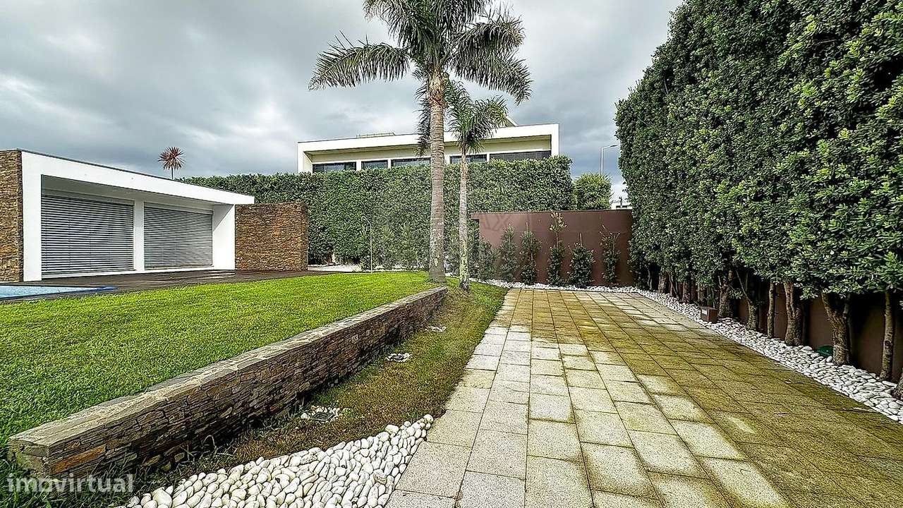 Moradia T4 para venda - Grande imagem: 2/11