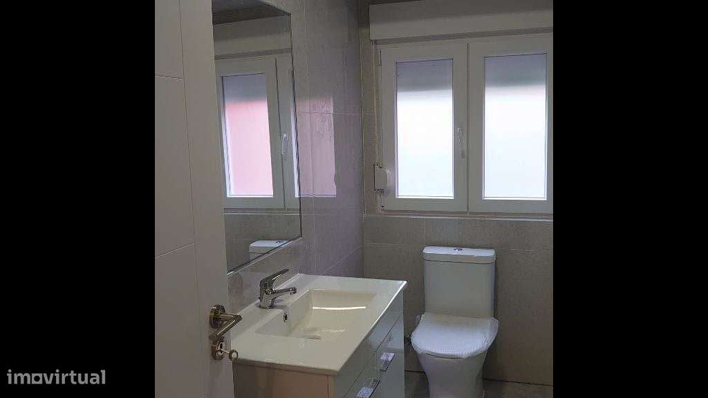 T2 Rua dos Cervantes Lisboa Remodelado-17