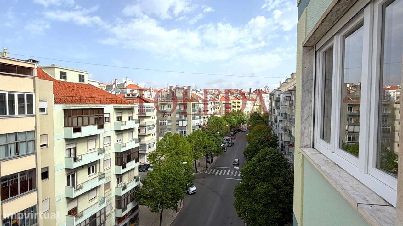 Apartamento T3 Remodelado a Estrear no Centro de Benfica-22