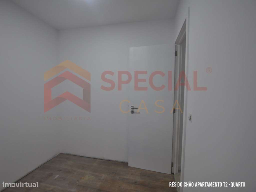 Moradia + Armazém no Centro de Avintes-20