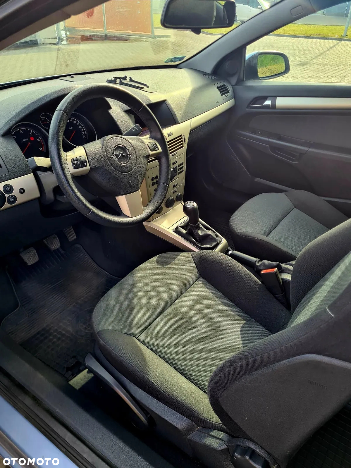 Opel Astra III GTC 1.3 CDTI Enjoy - 9