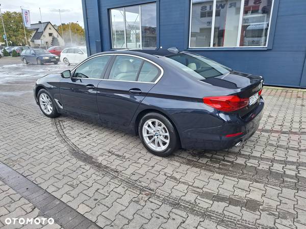 BMW Seria 5 518d Advantage - 4