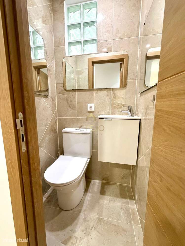 Apartamento T2 Totalmente Remodelado  No Centro da Bobadela-13