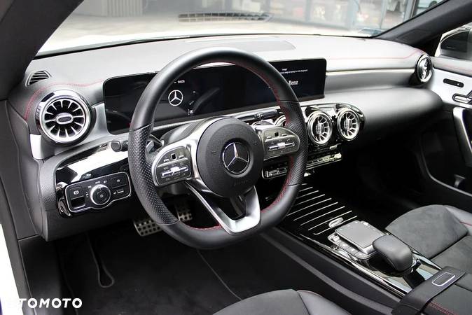 Mercedes-Benz CLA 200 AMG Line 7G-DCT - 12