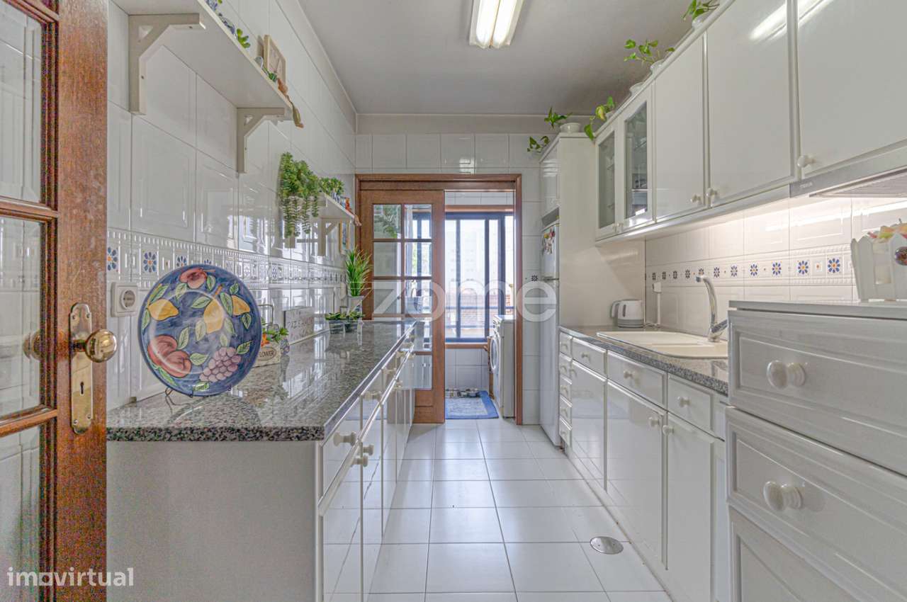 Apartamento T3 com suíte e excelentes áreas no coração de Matosinho... - Grande imagem: 3/37