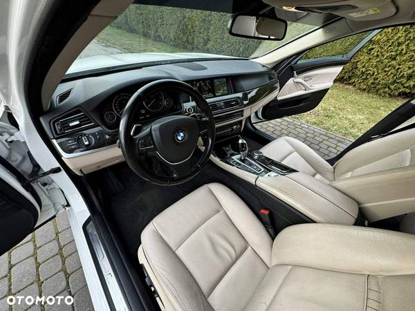 BMW Seria 5 520d Touring Luxury Line - 19