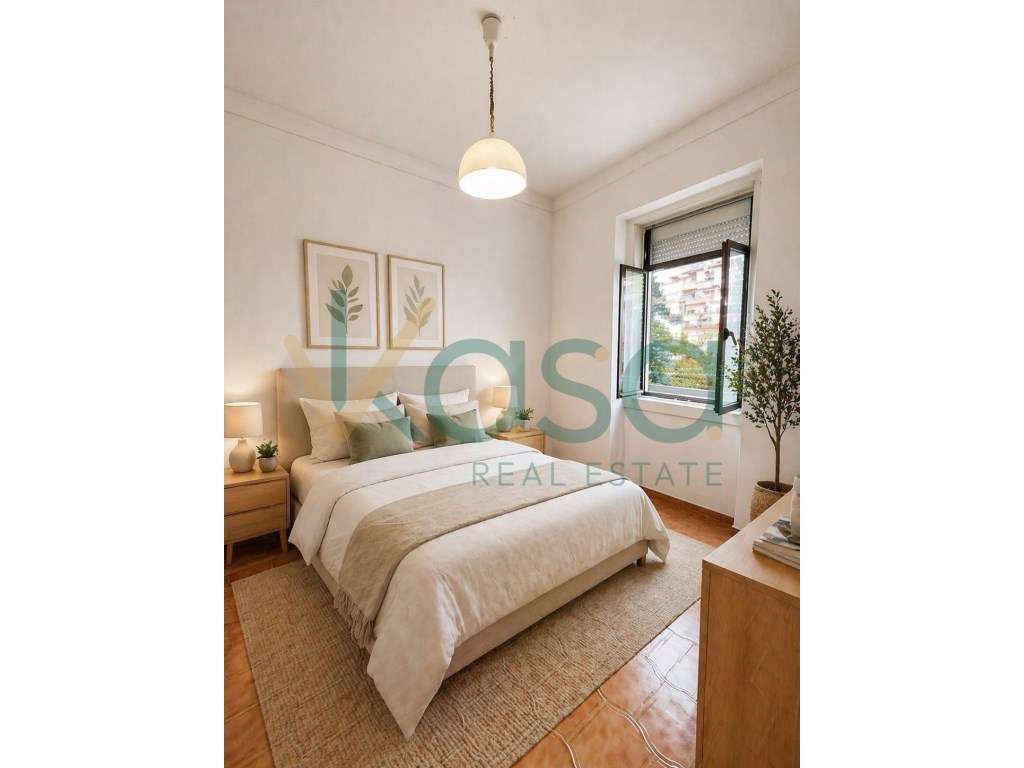 Excelente T2 oportunidade no coração do Barreiro ideal para investi...-9