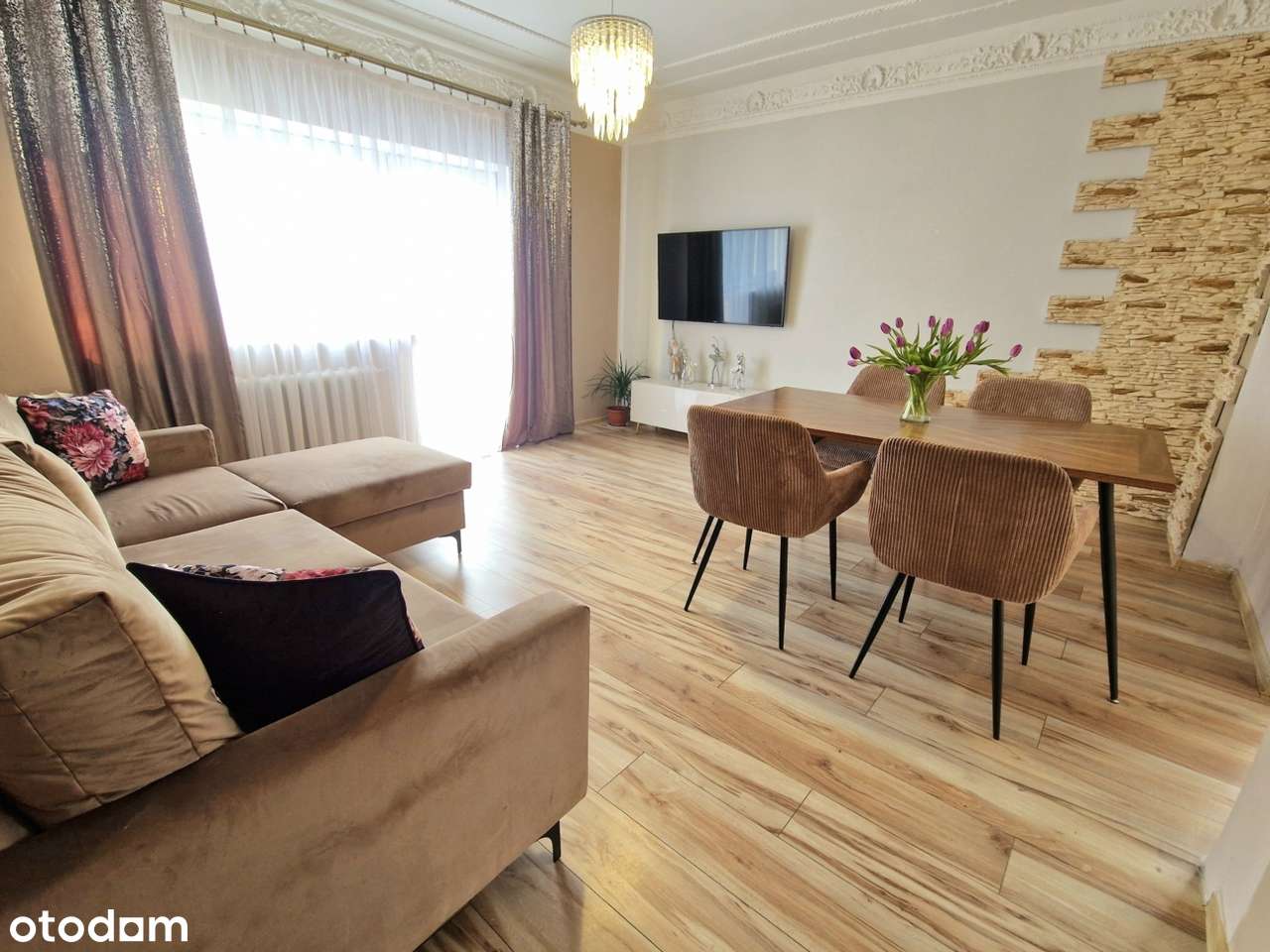 Wolnostojący, z potencjałem inwestycyjnym. 3 poziomy-osobne wejścia-9