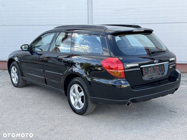 Subaru Outback - 4