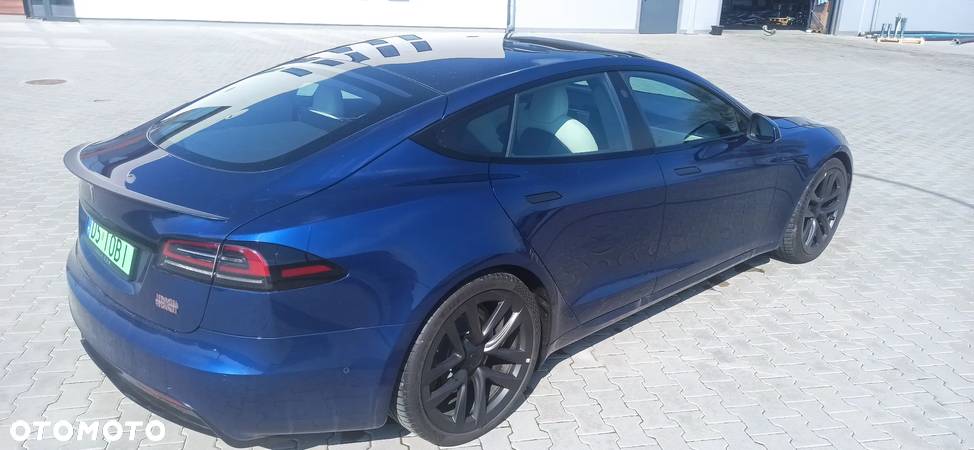 Tesla Model S Plaid - 8