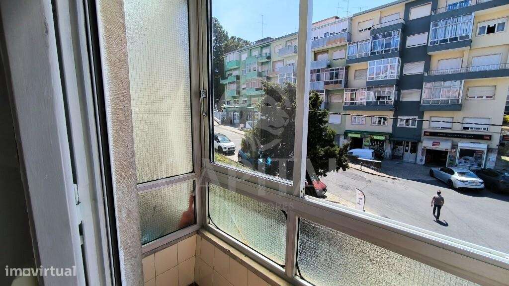 Apartamento T4 nas Mercês-6