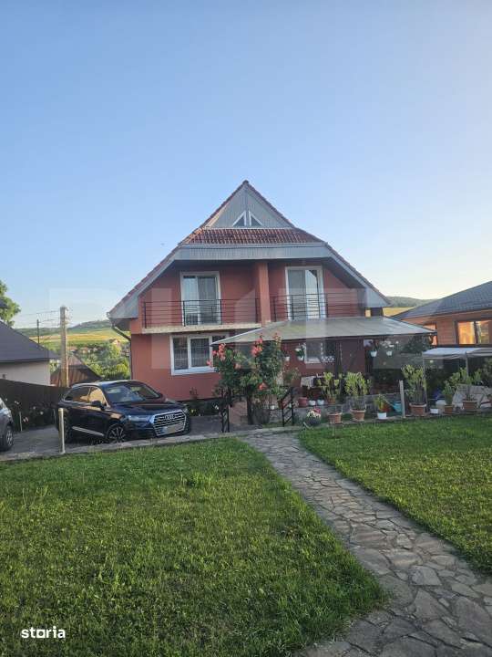 Casa solida cu teren generos – Voiniceni, 1138 mp, zona linistita - Imagine principală: 4/8