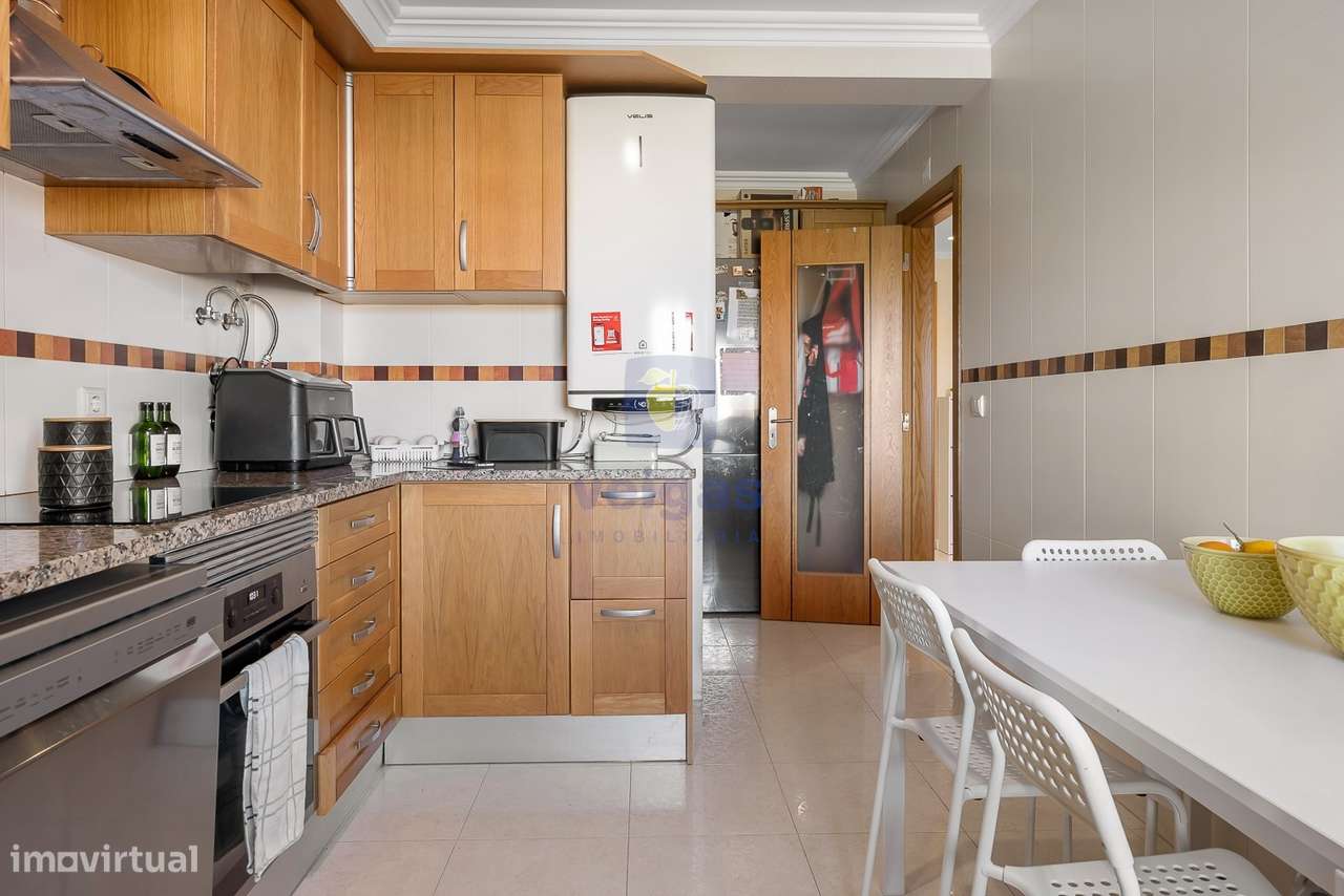 Apartamento T4 Alhos Vedros-21