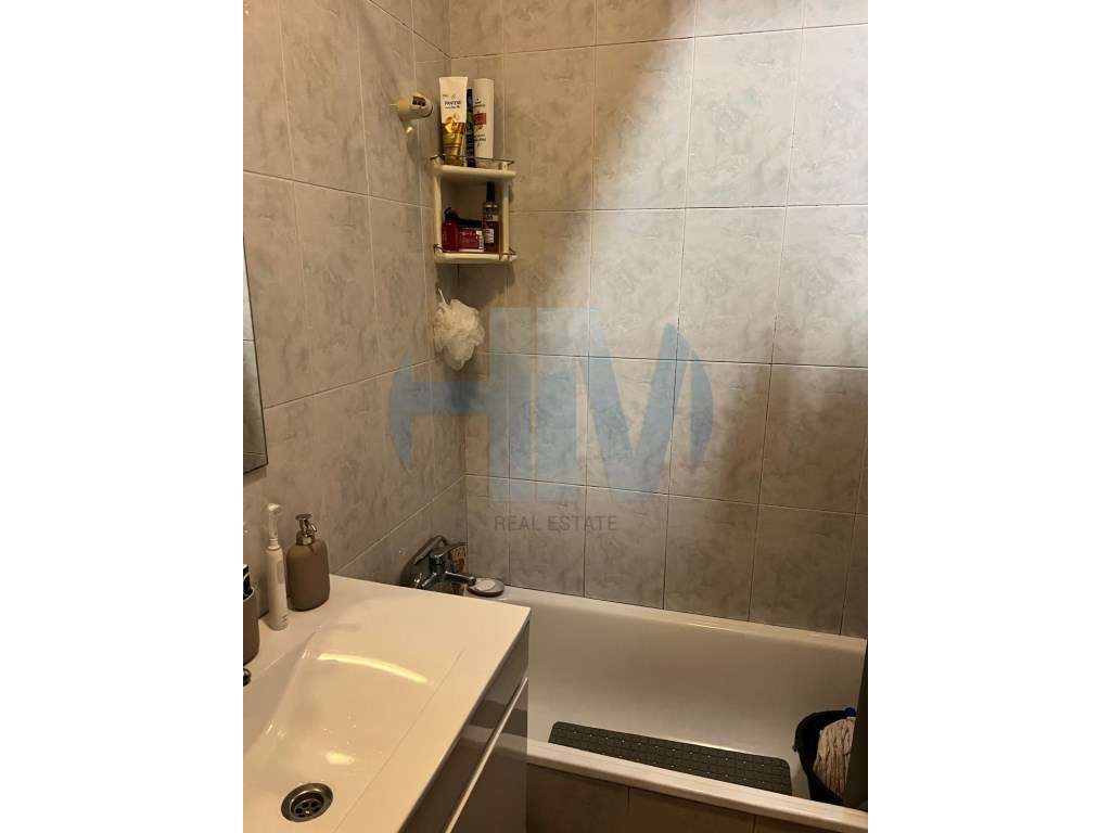 Prédio para Reabilitação - Leça da Palmeira-8