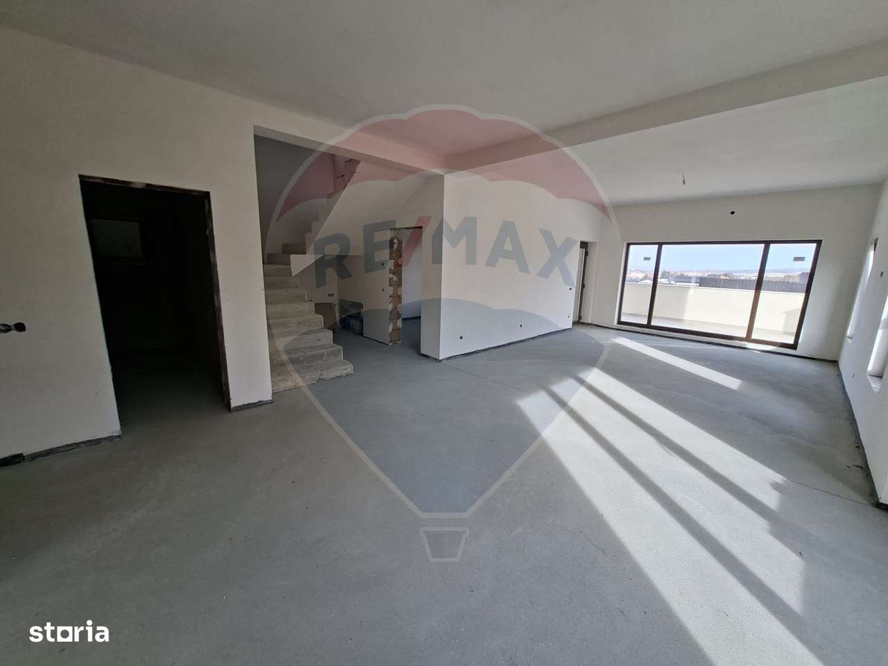 Vilă Individuală în Cisnădioara-11