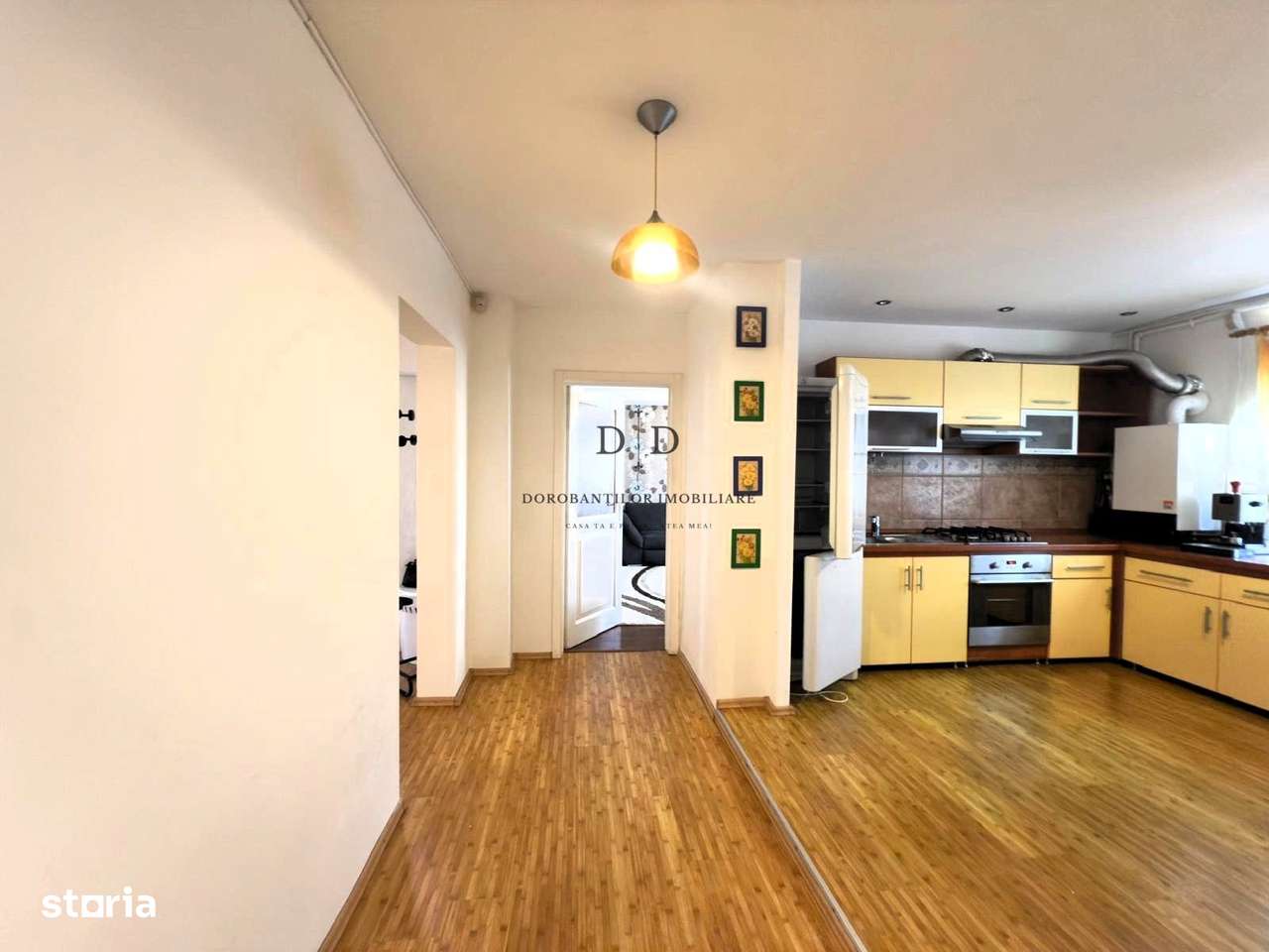 Închiriere apartament 3 camere – Calea Dorobanților-Parcare exterioară - Imagine principală: 4/15