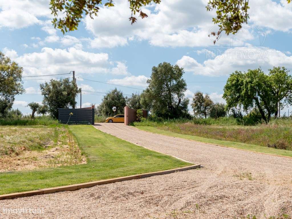 Propriedade contemporânea de 11,5 ha com duas residências independe...-18