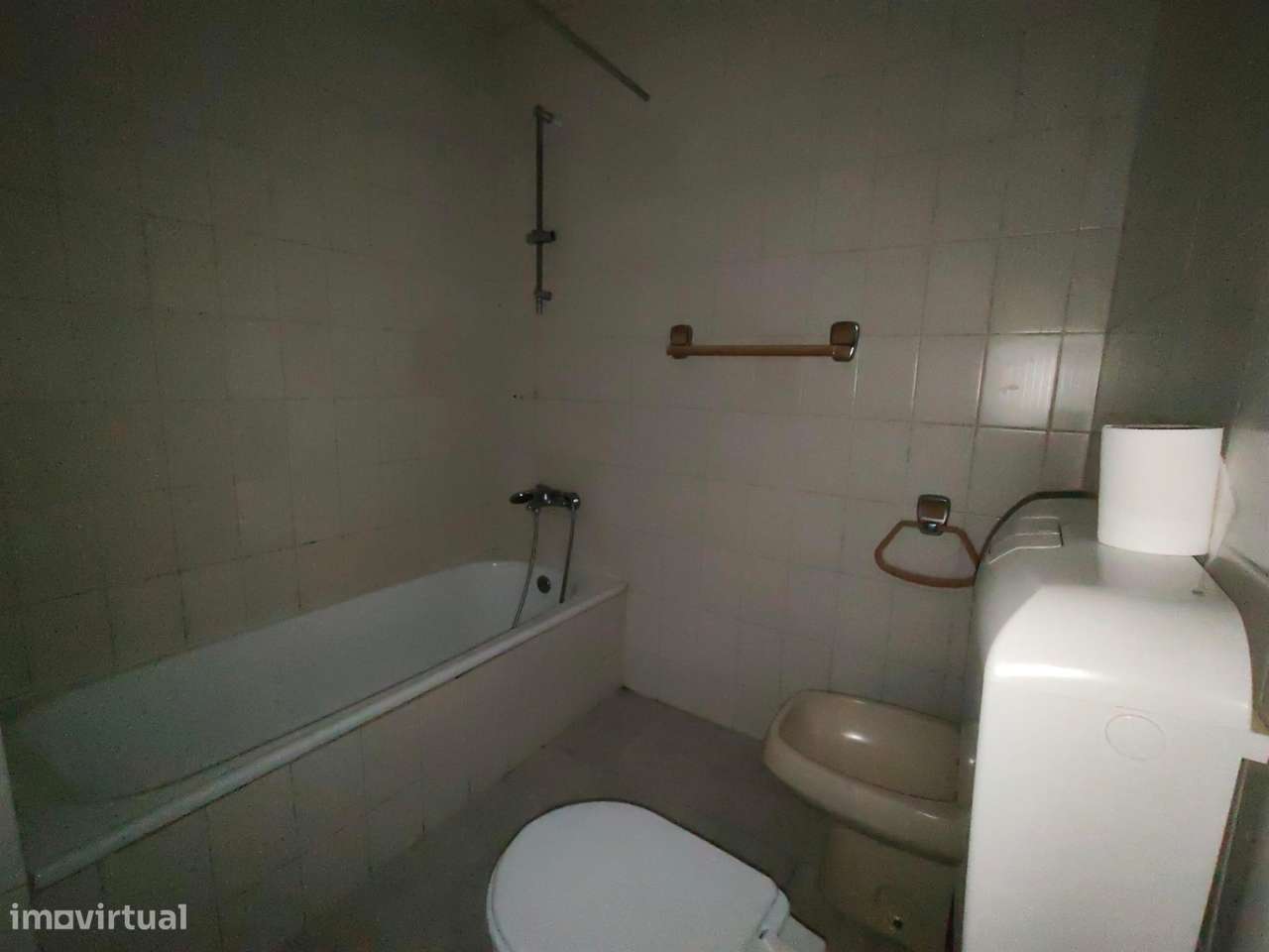 Apartamento T4 / Varandas / Garagem / Leiria centro-6