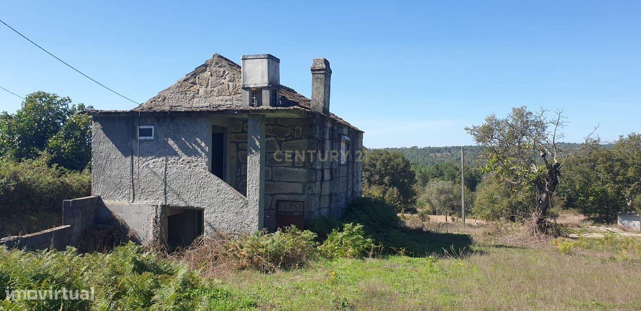 Moradia T3 +2 + Terreno Rústico de 3.700m2 em Fornos de Algodres - Grande imagem: 5/22