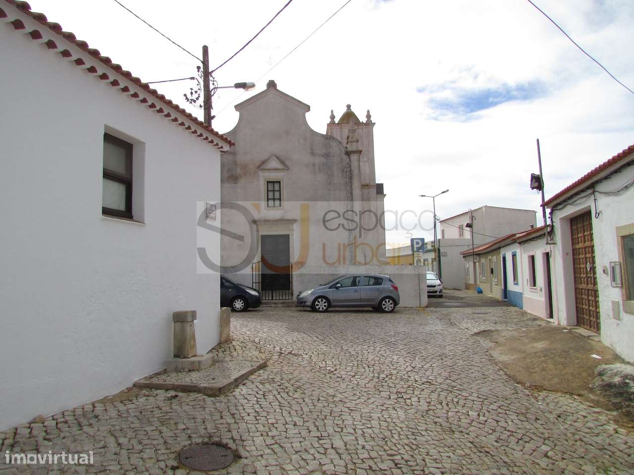 Pêra - Terreno Urbano com 645 m2 - Localização Central-20