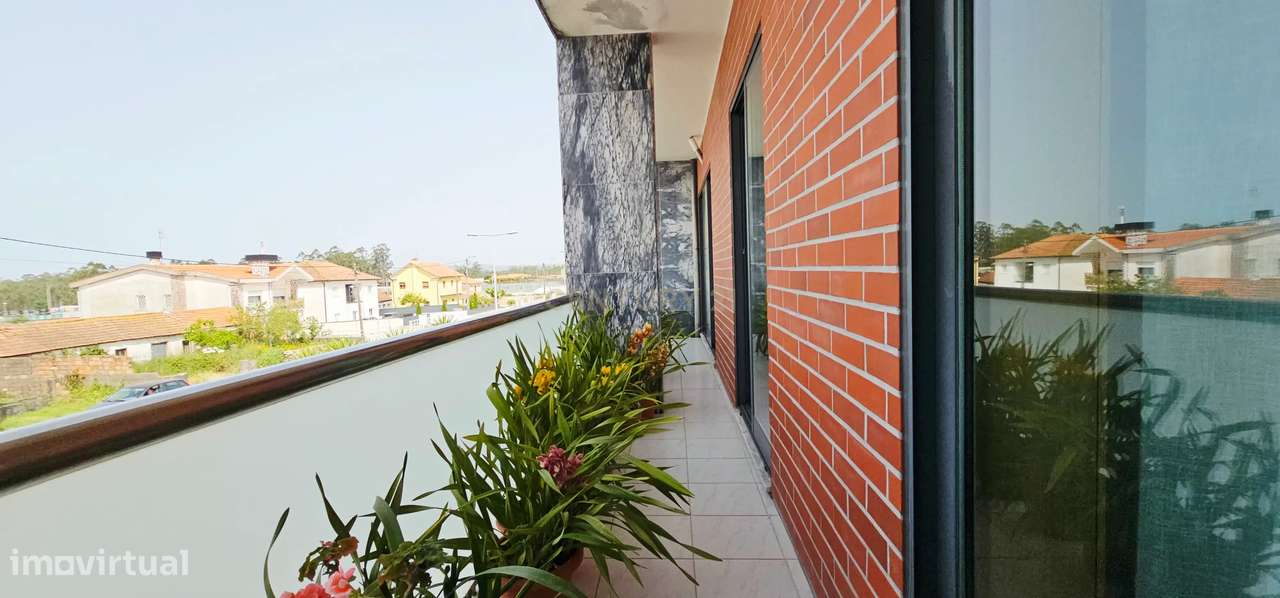 Andar Moradia  T3 em Barqueiros, como Novo-36