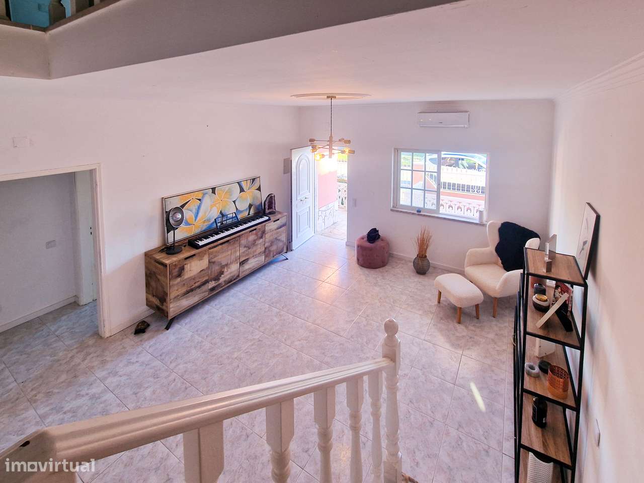 Moradia isolada de 6 assoalhadas com garagem - Zona tranquila-8