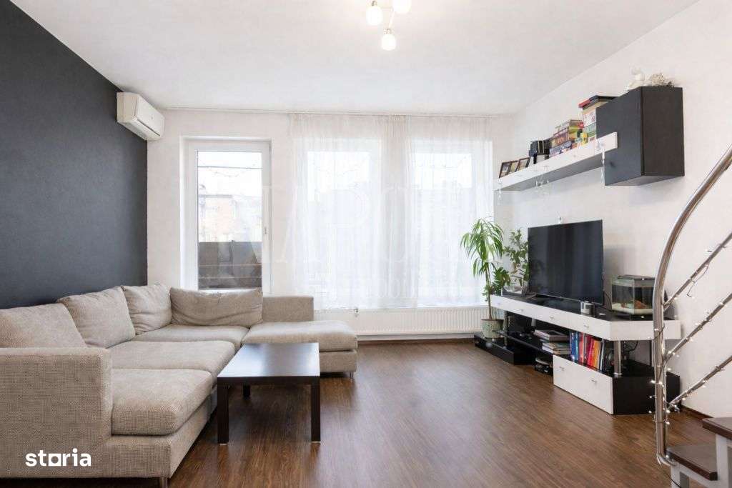 Apartament 4 camere de vanzare in Europa, Cluj Napoca